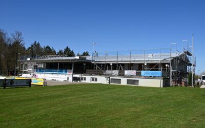 Neues Dach und neue Saaldecke